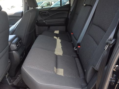 Used 2025 Honda Ridgeline Sport image 15