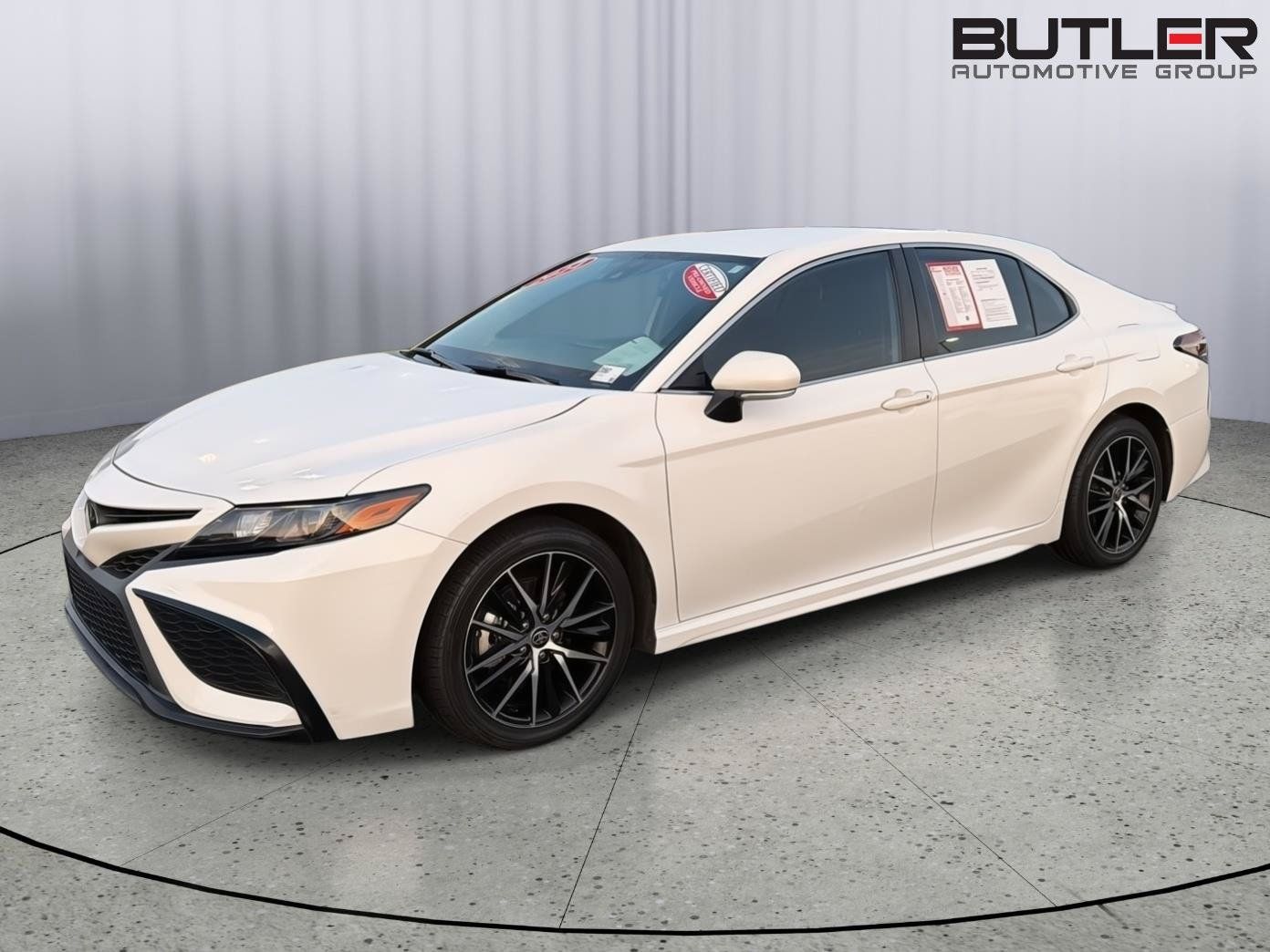 Certified 2024 Toyota Camry SE w/ Convenience Package FWD image 2