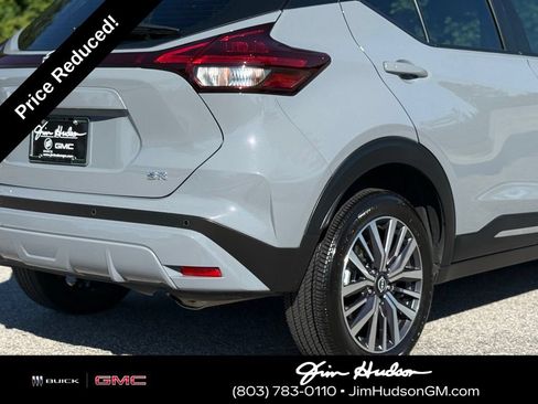 Used 2024 Nissan Kicks SR FWD image 15