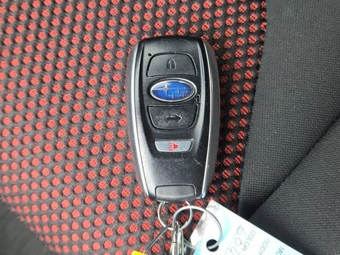 Used 2020 Subaru Impreza 2.0i Sport image 33