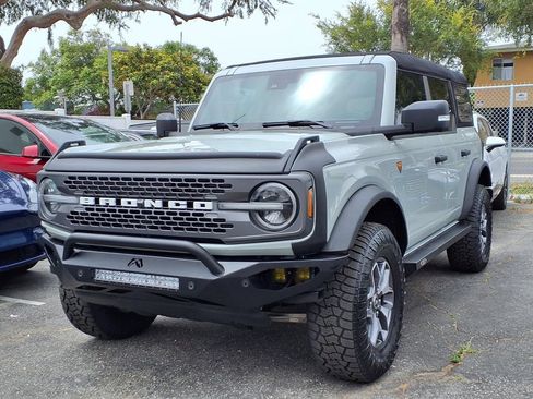 Used 2023 Ford Bronco Badlands AWD/4WD image 10