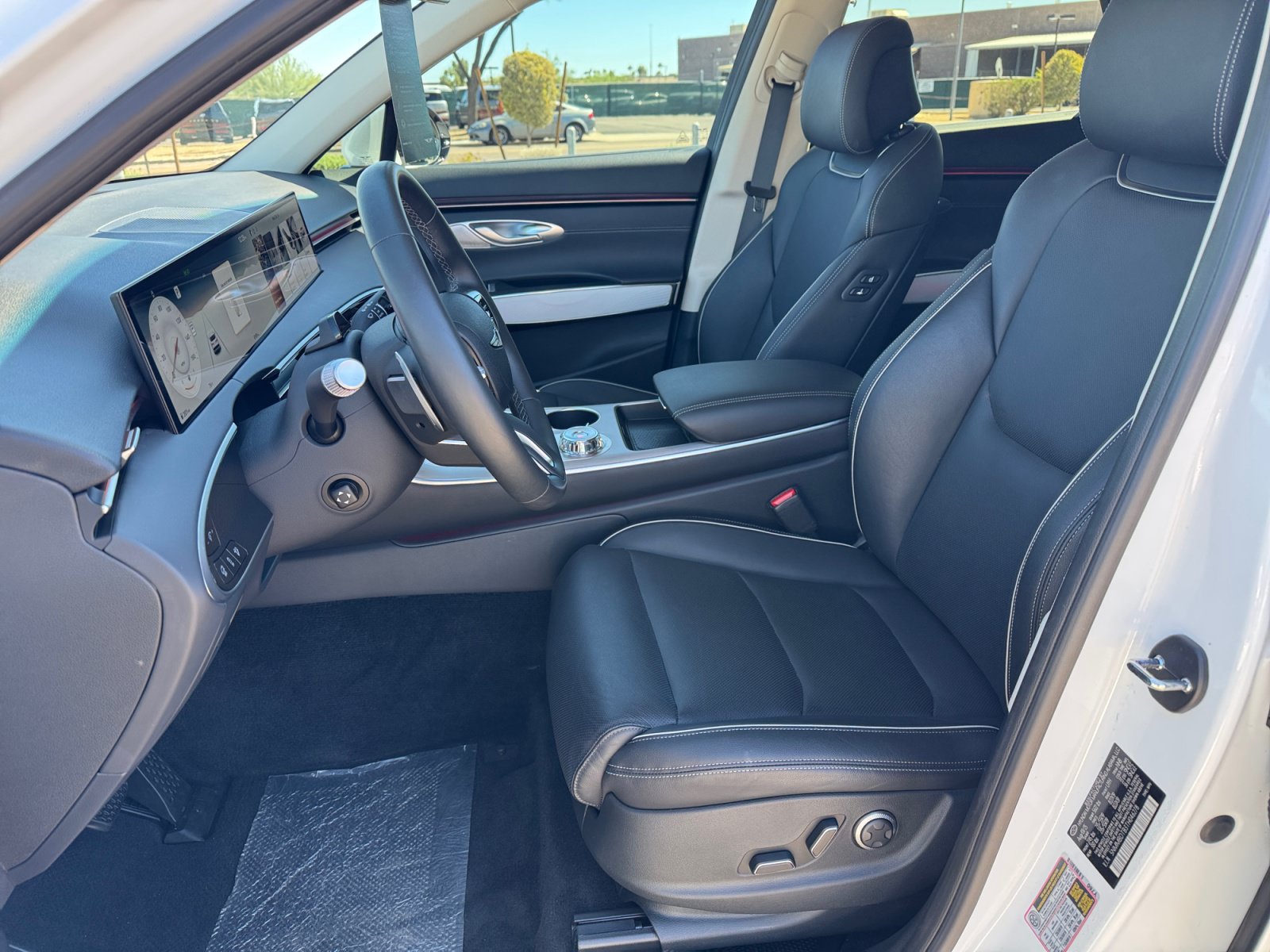 Used 2026 Genesis GV70 2.5T Advanced AWD/4WD image 14