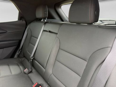 Used 2025 Chevrolet TrailBlazer RS w/ Convenience Package AWD/4WD image 37
