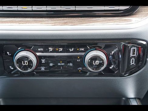 New 2026 Chevrolet Silverado 1500 LT w/ Leather Package AWD/4WD image 11