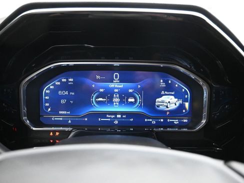 Used 2022 Chevrolet Silverado 1500 LTZ AWD/4WD image 15