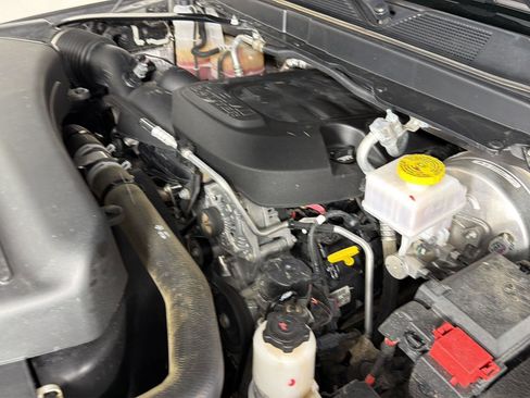 Used 2025 RAM 2500 Big Horn AWD/4WD image 14