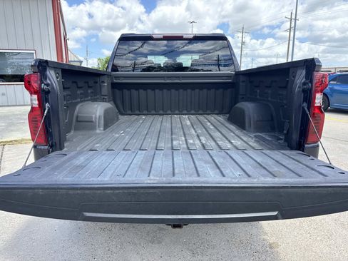 Used 2023 Chevrolet Silverado 1500 Custom w/ LPO, Dark Essentials Package image 8