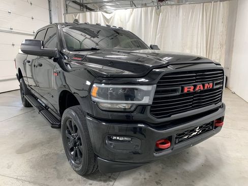 Used 2019 RAM 2500 Big Horn w/ Night Edition AWD/4WD image 13