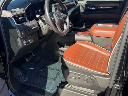 Used 2024 GMC Yukon Denali Ultimate AWD/4WD image 23