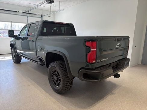 New 2026 Chevrolet Silverado 2500 ZR2 AWD/4WD image 5