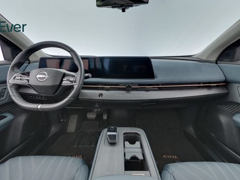 Used 2025 Nissan Ariya Platinum AWD/4WD image 24