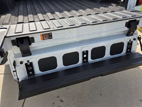 Used 2023 GMC Sierra 1500 AT4 w/ AT4 Premium Package AWD/4WD image 13