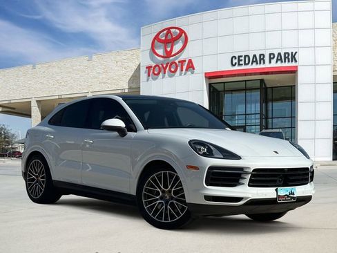 Used 2023 Porsche Cayenne Platinum Edition image 1