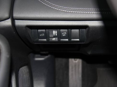 Used 2025 Subaru Outback Touring XT AWD/4WD image 14