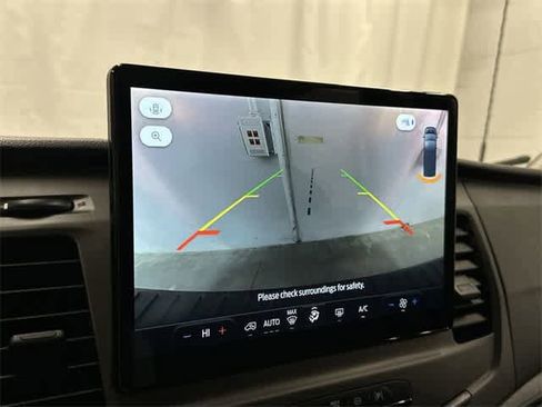 Used 2022 Ford Transit 350 XLT image 23