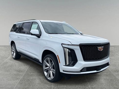 New 2026 Cadillac Escalade ESV Sport w/ Touring Package image 7