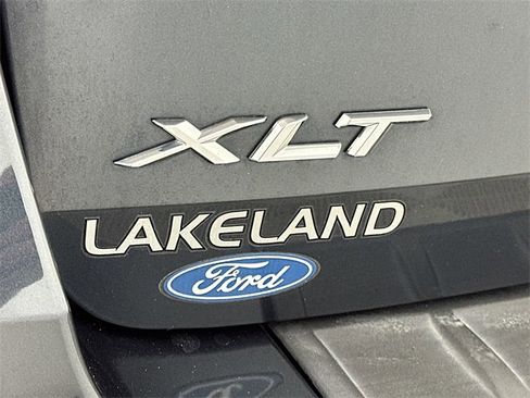 Used 2022 Ford Explorer XLT w/ Equipment Group 202A image 29
