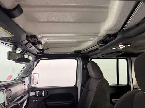 Used 2023 Jeep Wrangler Unlimited w/ 8.4" Radio Group image 23