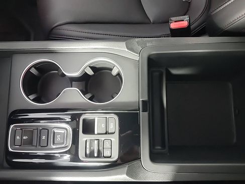 Certified 2025 Honda Pilot Black Edition image 36