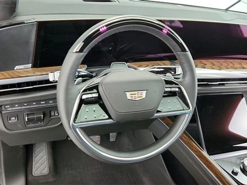 Certified 2025 Cadillac Escalade ESV Sport Platinum w/ LPO, ONYX Package image 13