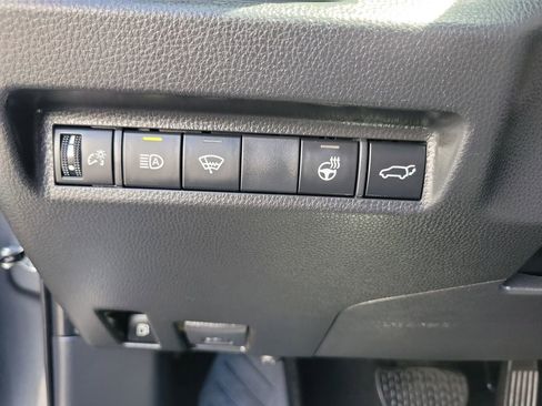 Used 2022 Toyota RAV4 XSE w/ Weather Package image 23