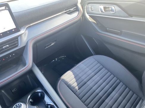 New 2026 Ford Explorer ST-Line w/ ST-Line Street Pack RWD image 18