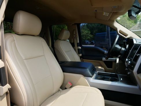 Certified 2019 Ford F250 Lariat RWD image 13