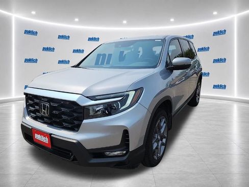 Used 2023 Honda Passport EX-L image 3