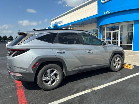 Used 2022 Hyundai Tucson SEL FWD image 4