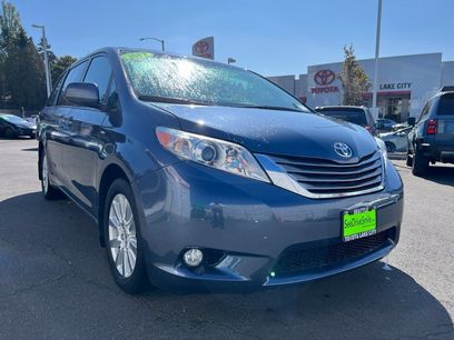 Used 2017 Toyota Sienna XLE Premium w/ Outdoor Package