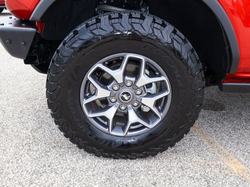 Used 2024 Ford Bronco Badlands AWD/4WD image 38