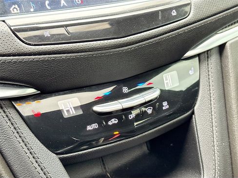 Used 2022 Cadillac XT5 Sportv w/ Technology Package image 15