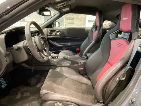 New 2024 Nissan Z NISMO w/ Floor Mat Package image 13