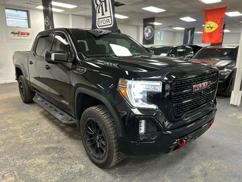 Used 2021 GMC Sierra 1500 AT4 w/ AT4 Value Package AWD/4WD image 5