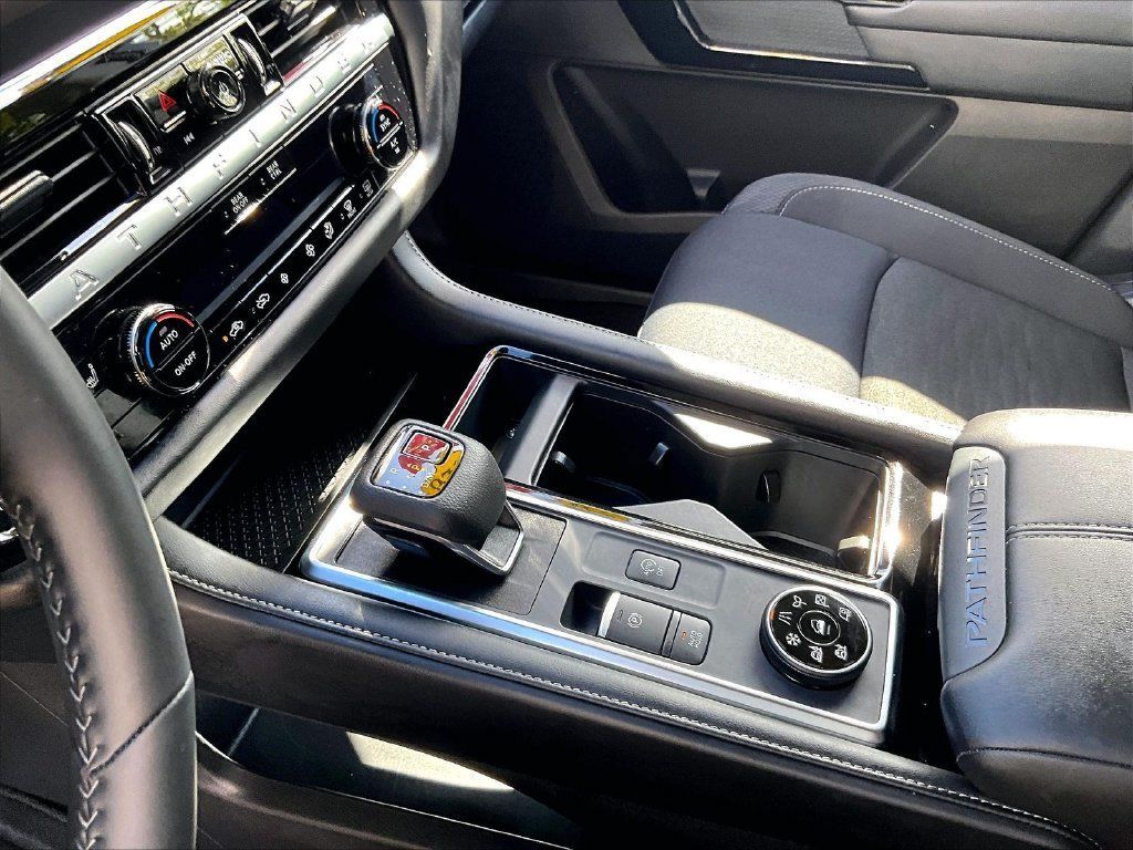 Certified 2026 Nissan Pathfinder SV AWD/4WD image 21