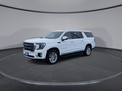 Used 2023 GMC Yukon XL SLT image 4
