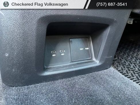 Used 2024 Volkswagen Atlas Cross Sport SEL Premium R-Line AWD/4WD image 29