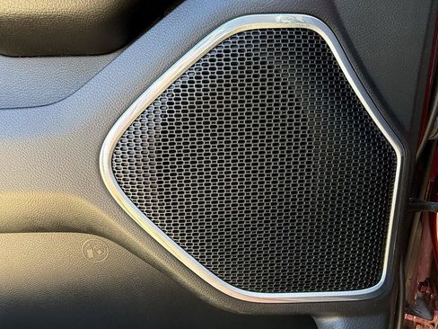 Used 2019 RAM 1500 Laramie AWD/4WD image 84