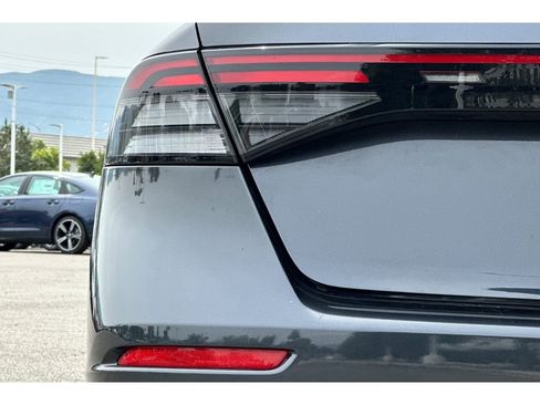 Used 2023 Honda Accord EX image 12