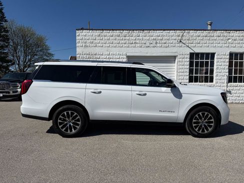 Used 2025 Ford Expedition Max Platinum image 4