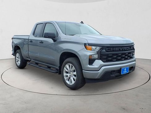 New 2026 Chevrolet Silverado 1500 Custom image 3