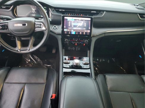 Used 2024 Jeep Grand Cherokee Overland w/ Advanced Protech Group III image 11