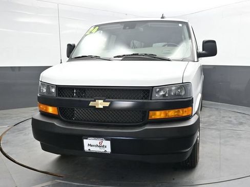 Used 2024 Chevrolet Express 3500 LS RWD image 2