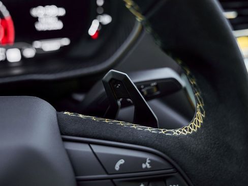 Used 2024 Lamborghini Urus Performante image 67