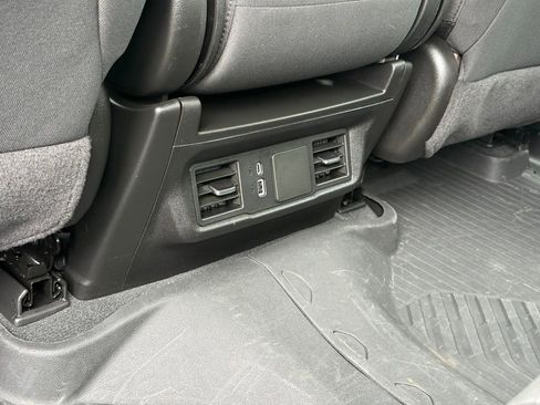 Used 2024 Chevrolet Silverado 1500 Custom Trail Boss image 22