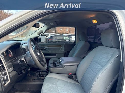 Used 2018 RAM 3500 Tradesman w/ Chrome Appearance Group image 8