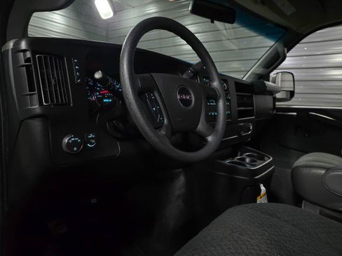 Used 2023 GMC Savana 2500 w/ Driver Convenience Package image 13