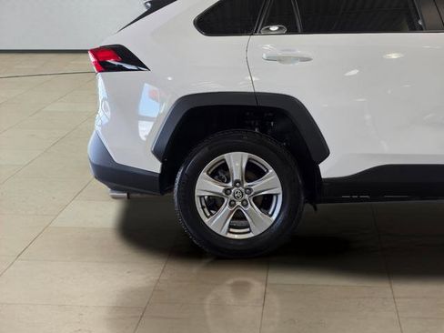 Used 2025 Toyota RAV4 XLE image 32