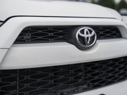 Used 2019 Toyota 4Runner SR5 image 10