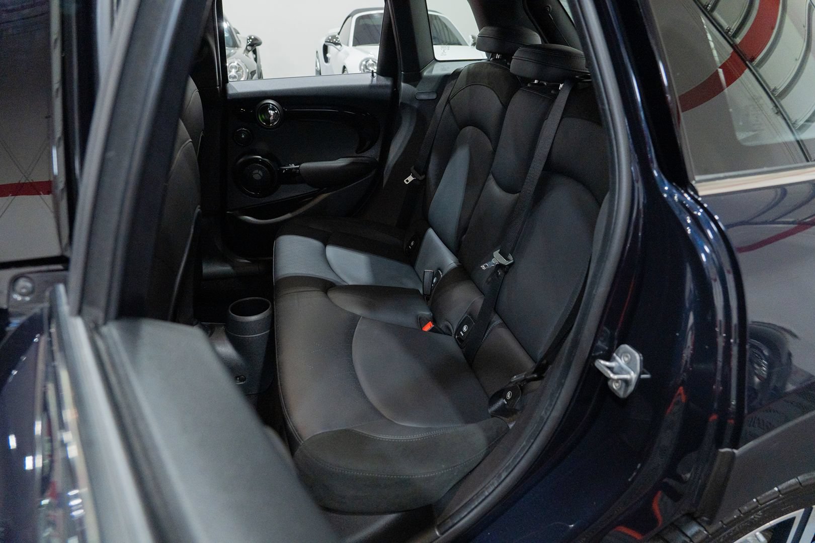 Used 2020 MINI Cooper S w/ Driver Assistance Package FWD image 18